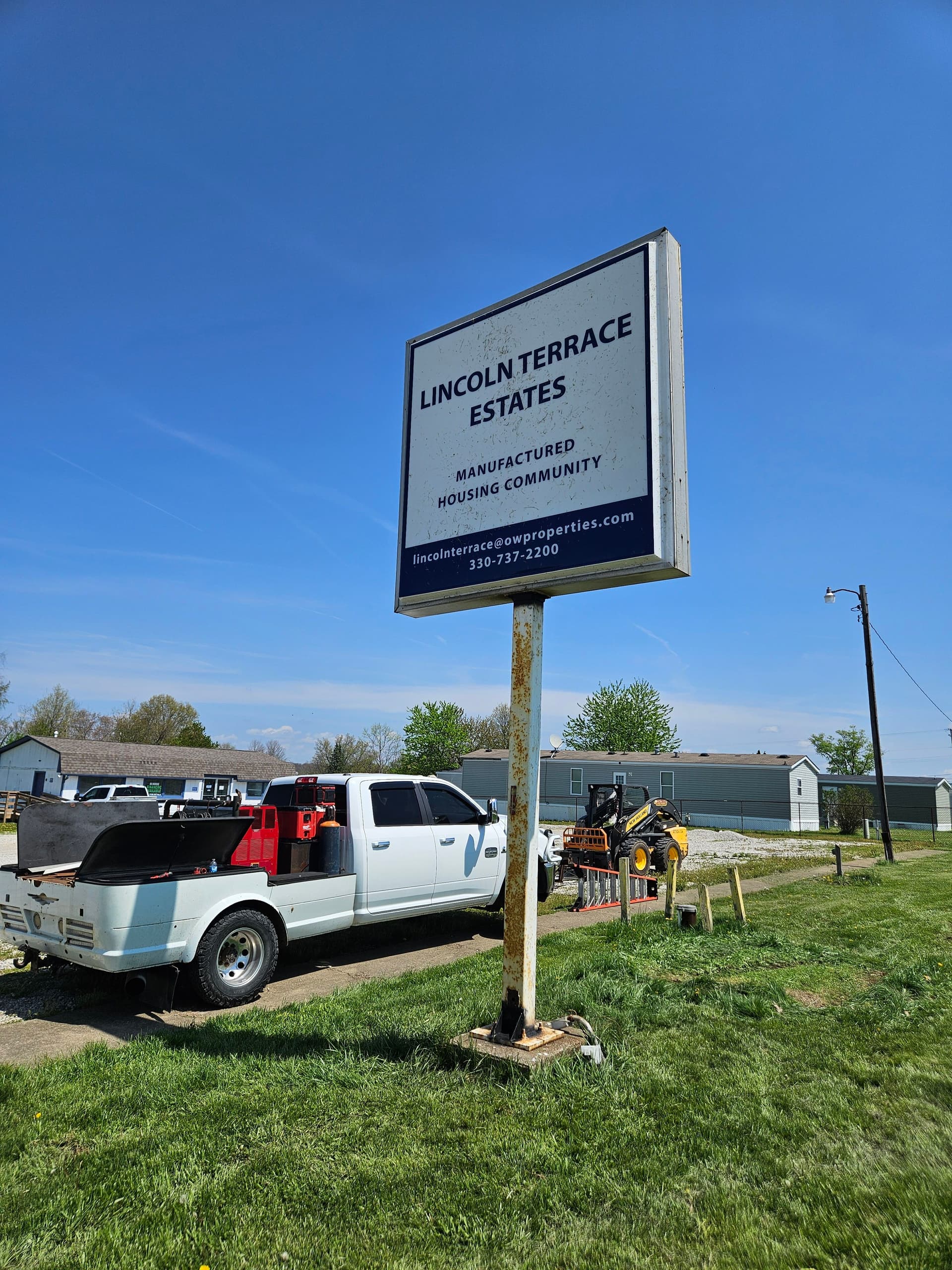 Gallery photos for Wind-Downed 17-Foot Sign Repaired and Welded Back Stronger: Image #2